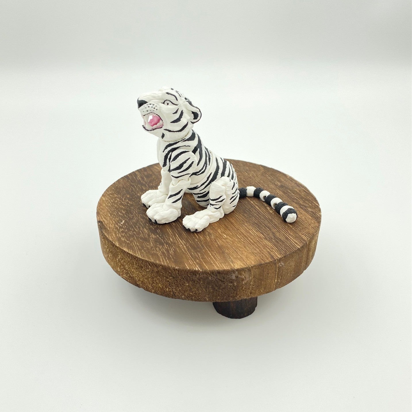 Roaring Tigers - Articulated Flexi Jungle Majesty - Approx. 2.5" Tall