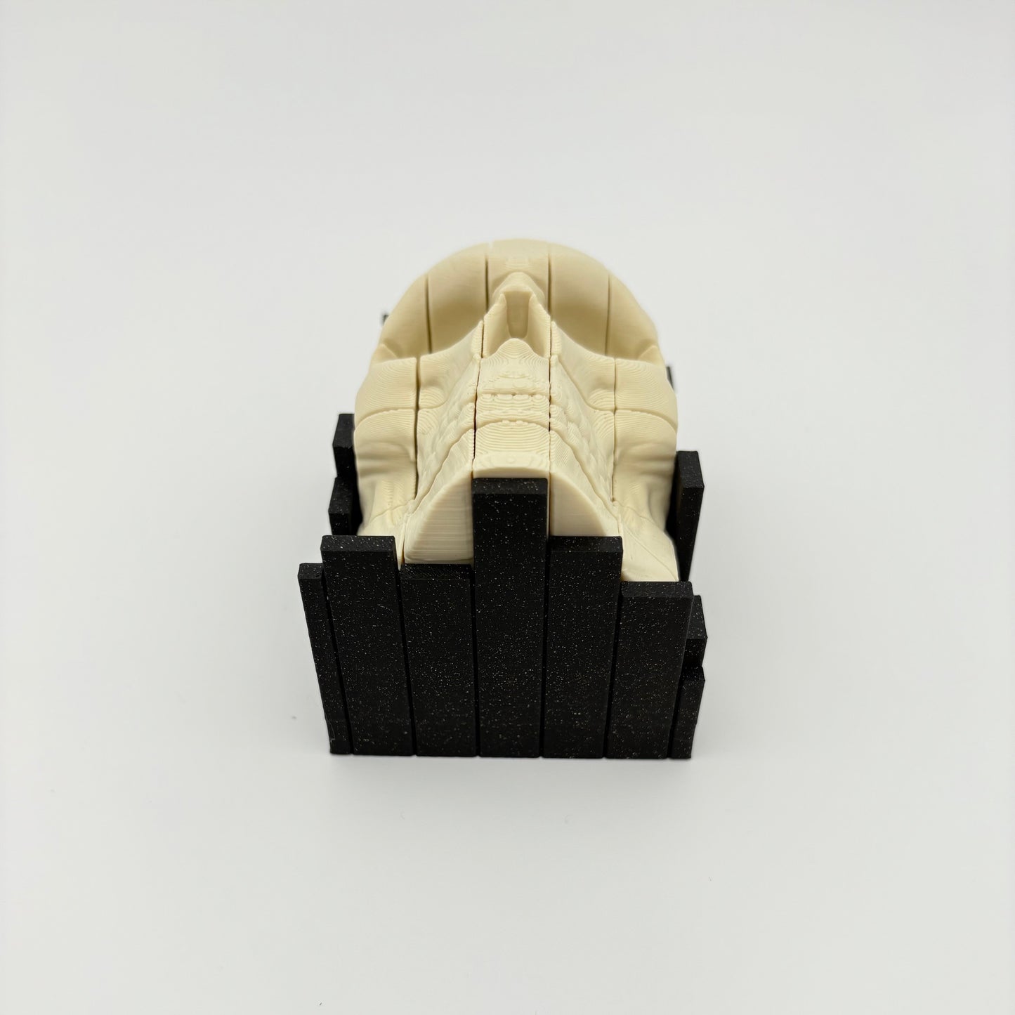 Pixel Skull & Lady – Flexi Wall Art - Fidget-Friendly 3D Print