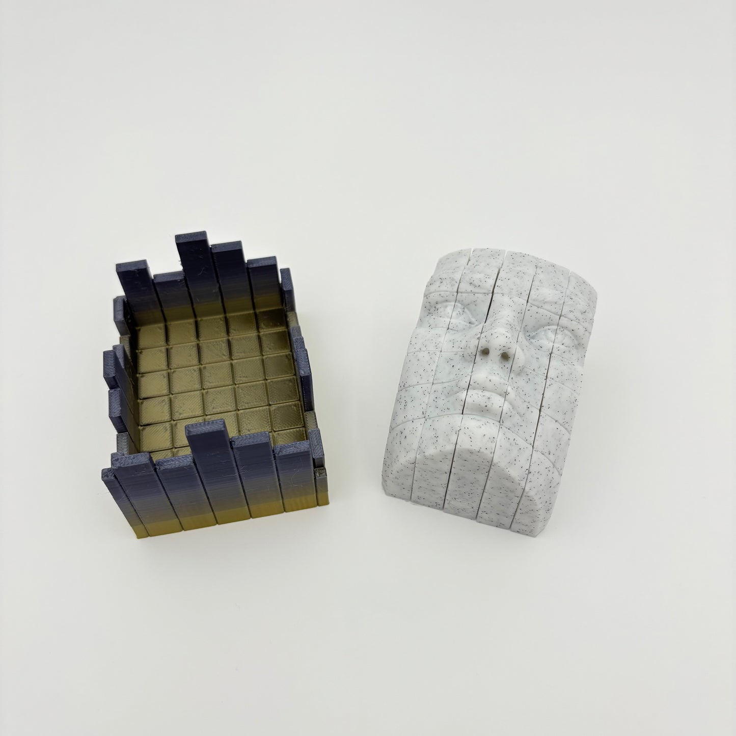 Pixel Skull & Lady – Flexi Wall Art - Fidget-Friendly 3D Print
